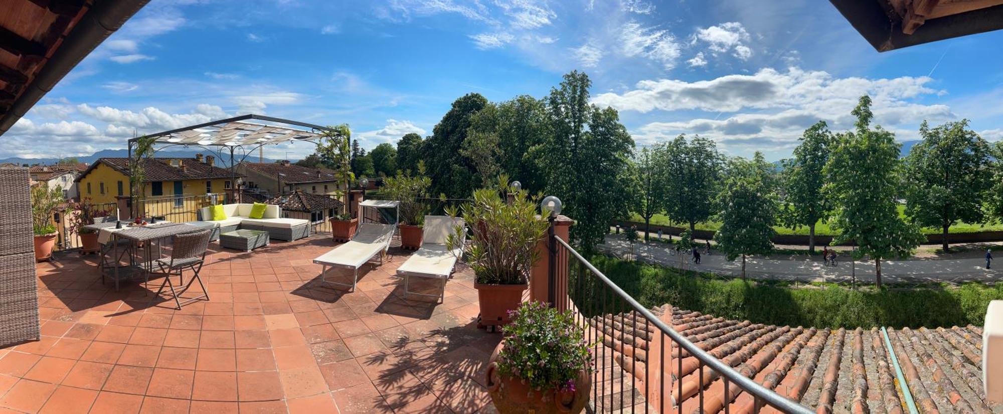La Terrazza Fra Le Torri Lucca Exterior foto