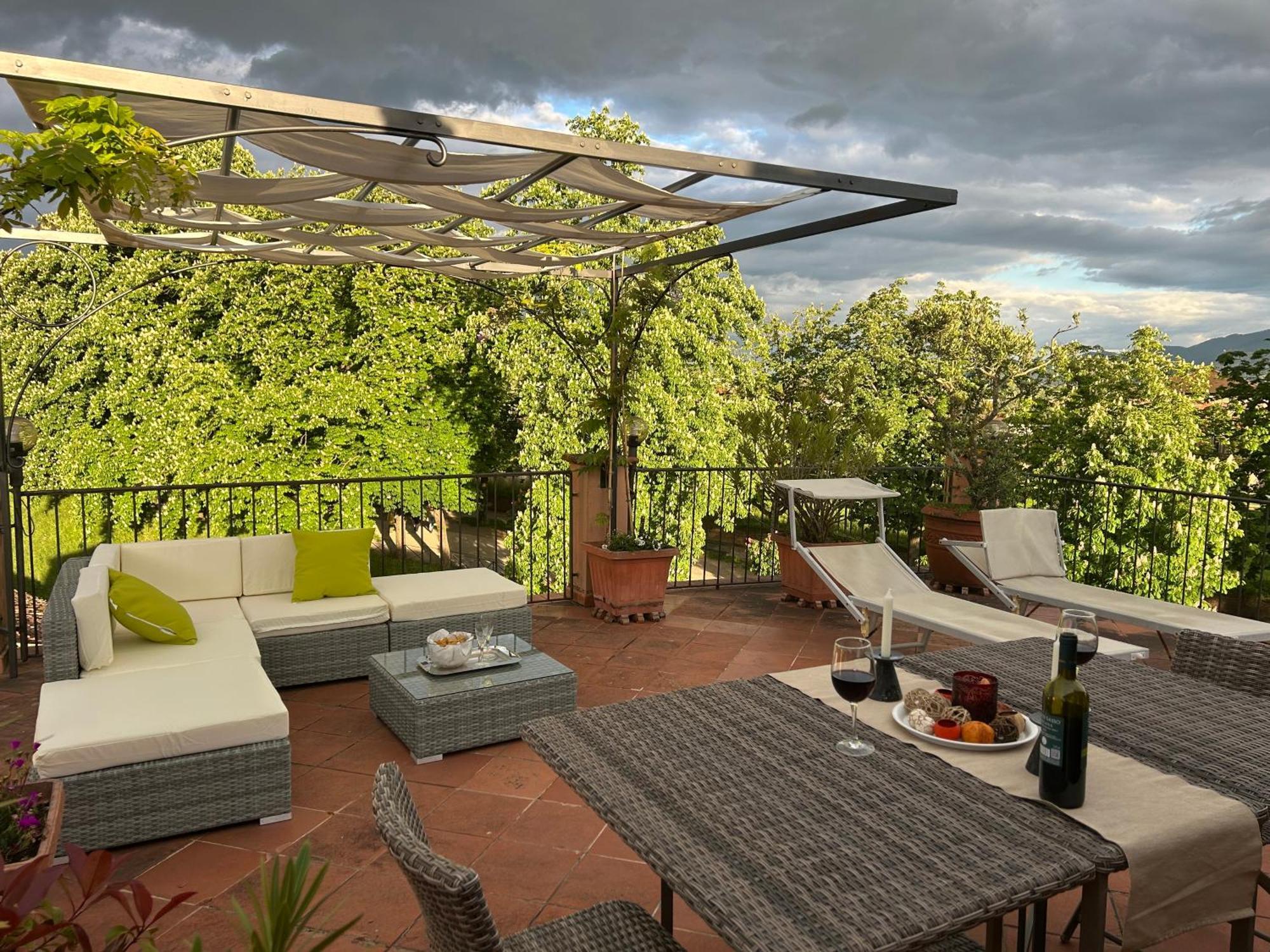 La Terrazza Fra Le Torri Lucca Exterior foto